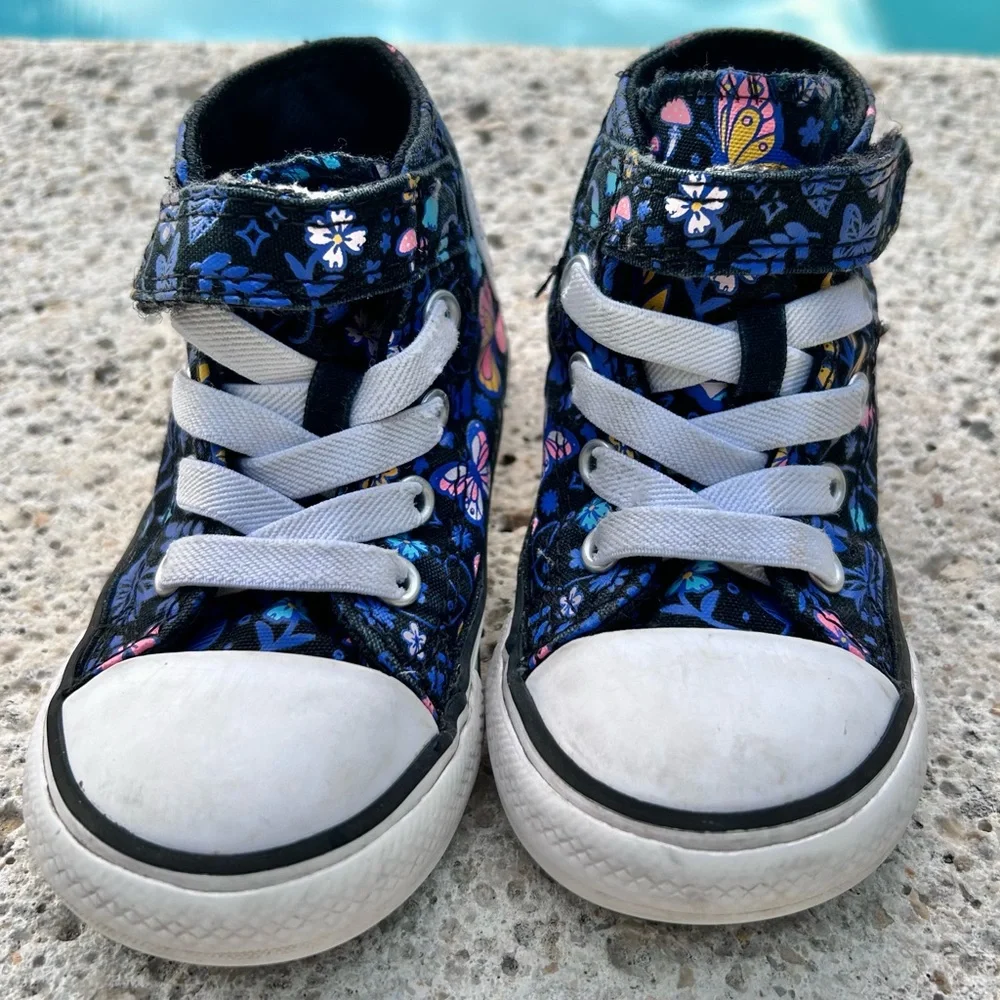 Converse sneakers chucks butterfly print toddler baby size 6 all stars flowers